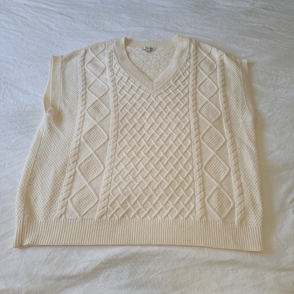 Madewell Sweaters - Madewell Oversized Vneck Sweater Vest Womens Size XL Wool Blend Cream Cable Knit